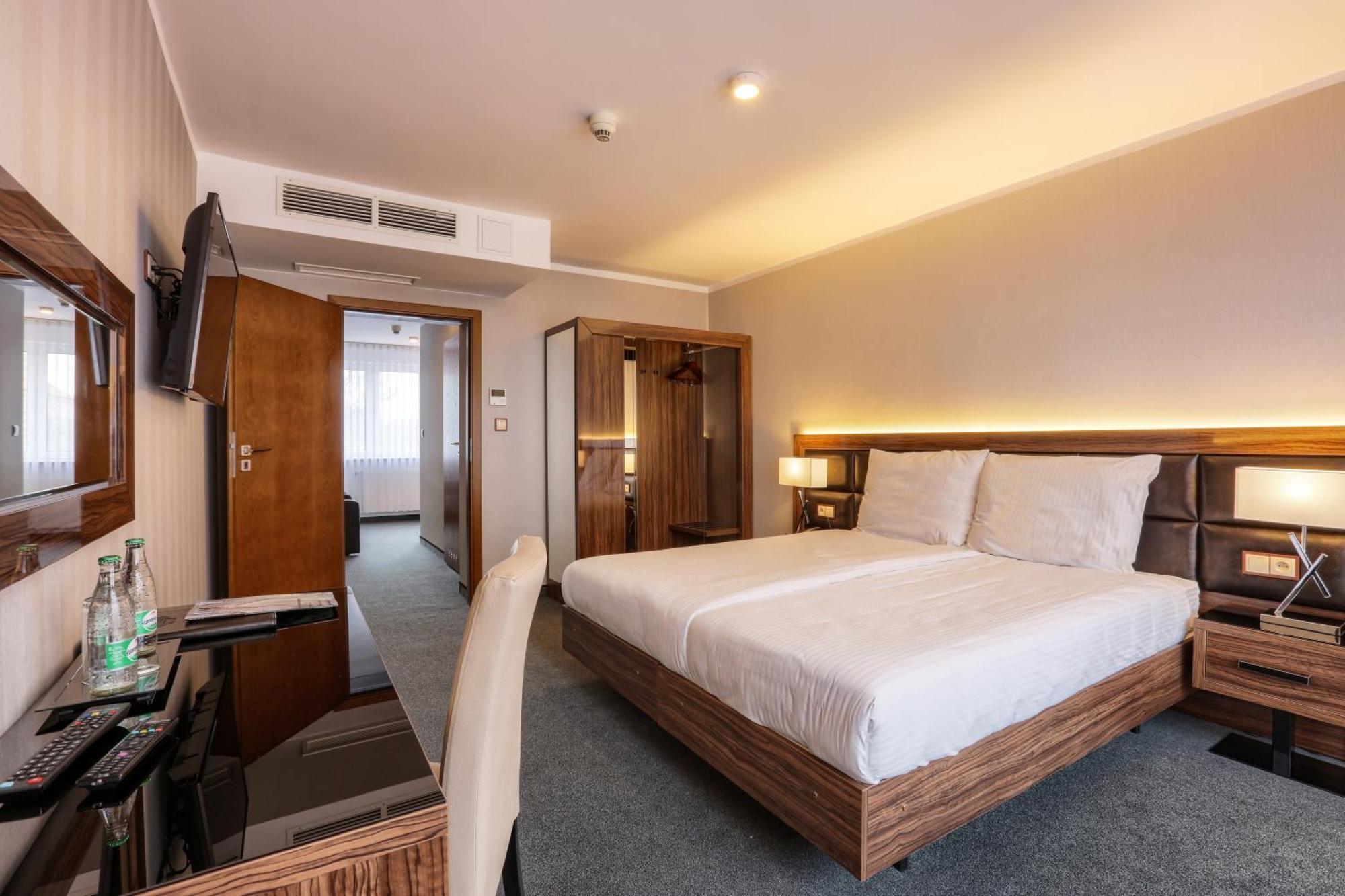 Hotel Weneda Opole Habitación foto